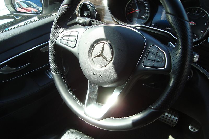 Mercedes-Benz Třídy V (2023) 300d 4-M,Extra Long,ČR,1.M.6m - fotka 55 z 71