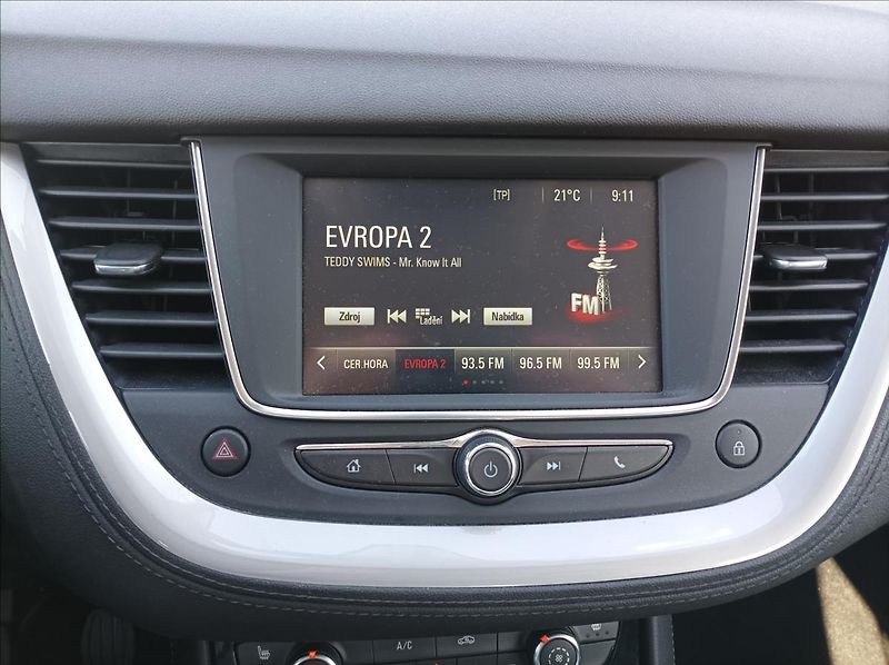 Opel Grandland X 1,2 Turbo - fotka 19 z 23