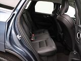 Volvo XC60 2,0 B4 AWD CZ Inscription DPH - náhled 13