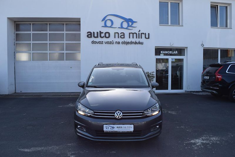 Volkswagen Touran (2017) 1.4TSI 110kw CLBMT NAVI TAŽNÉ - fotka 3 z 48