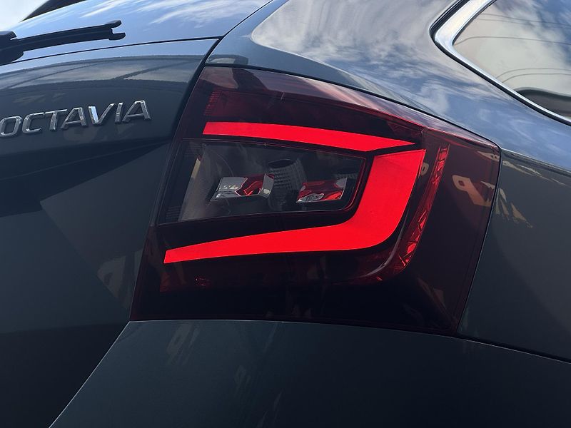 Škoda Octavia (2019) III 1.6TDi Style, Virtual, RZV - fotka 42 z 48