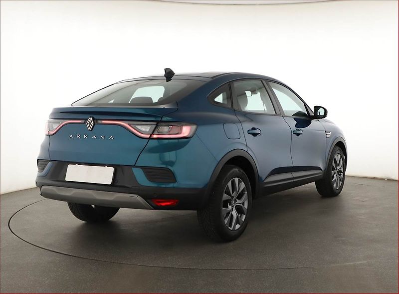 Renault Arkana (2025) 1.3 TCe - fotka 5 z 17