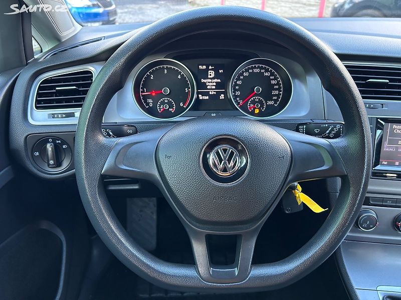 Volkswagen Golf (2015) 1.6 TDi 81KW servisni kniha - fotka 17 z 44