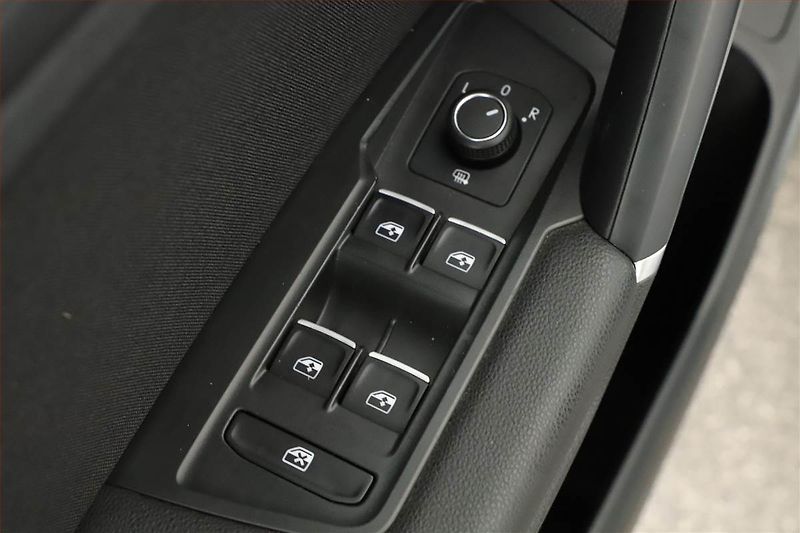 Volkswagen Tiguan Allspace (2018) 2.0 TDI - fotka 15 z 20