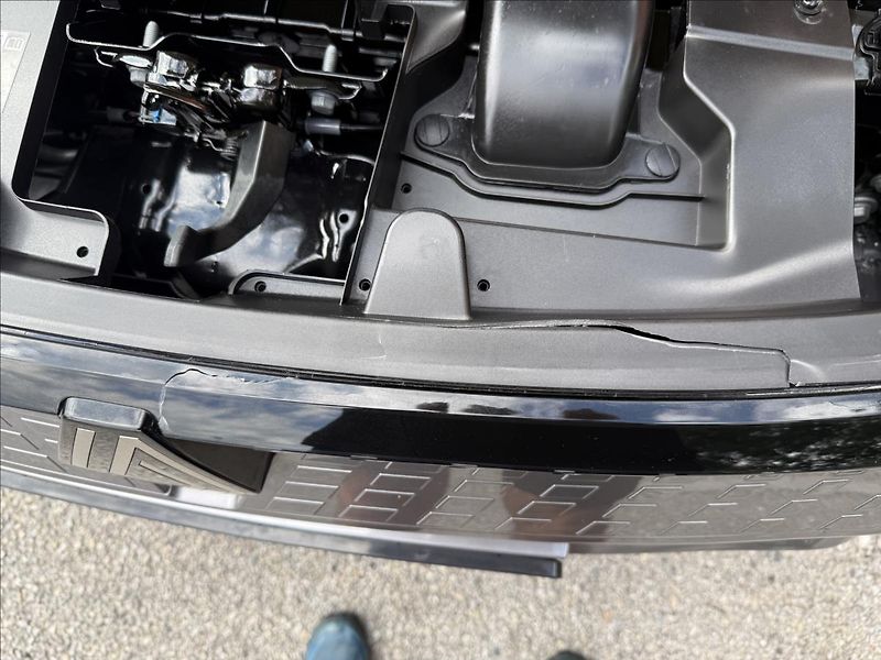 Renault Captur 1,0 TCe POŠKOZENÁ PŘEDNÍ ČÁST - fotka 32 z 35