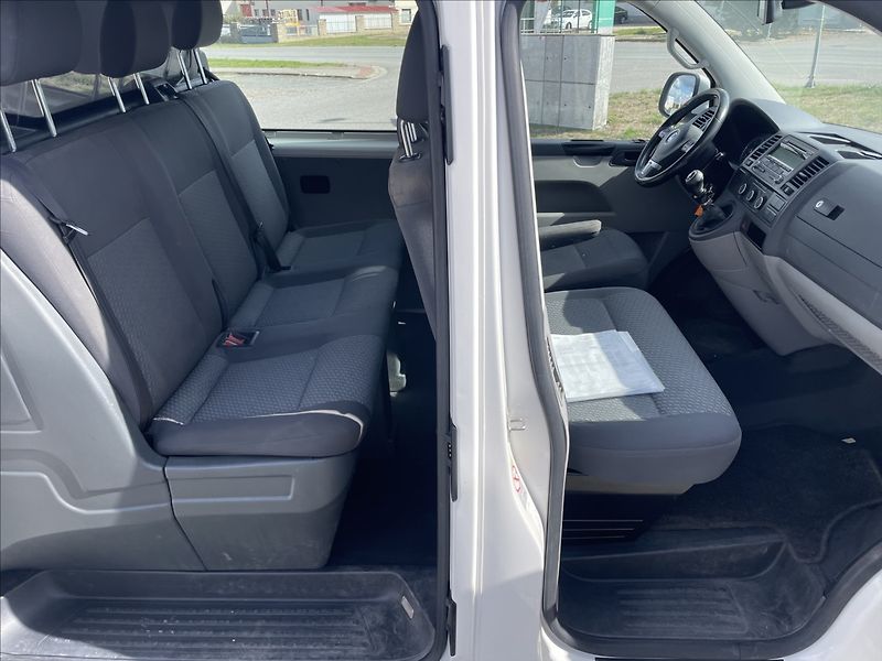Volkswagen Transporter 2,0 TDi 75kw 6míst Tažné Klima - fotka 9 z 40