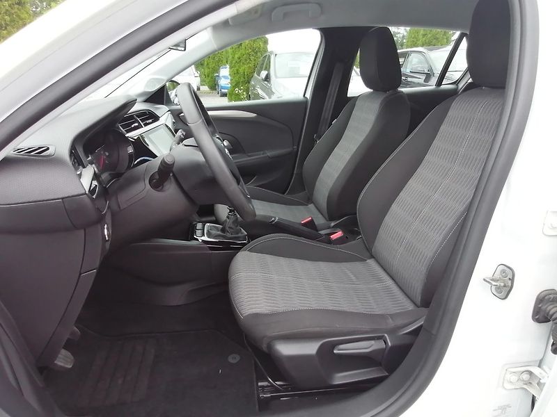 Opel Corsa (2023) 1.2 Turbo 74kW - fotka 9 z 18