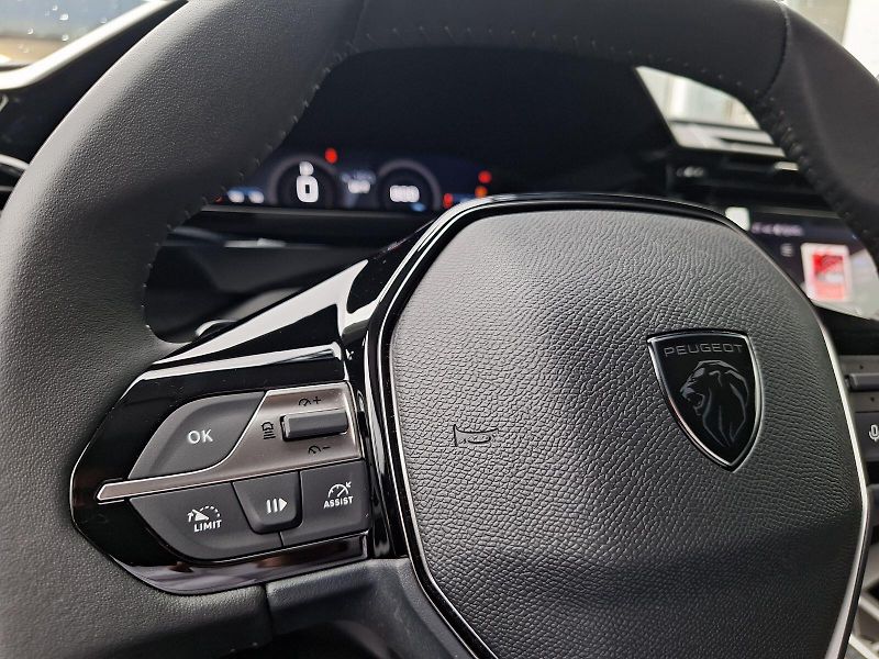 Peugeot 308 (2026) SW STYLE Hybrid 145 e-DCS6 - fotka 13 z 20