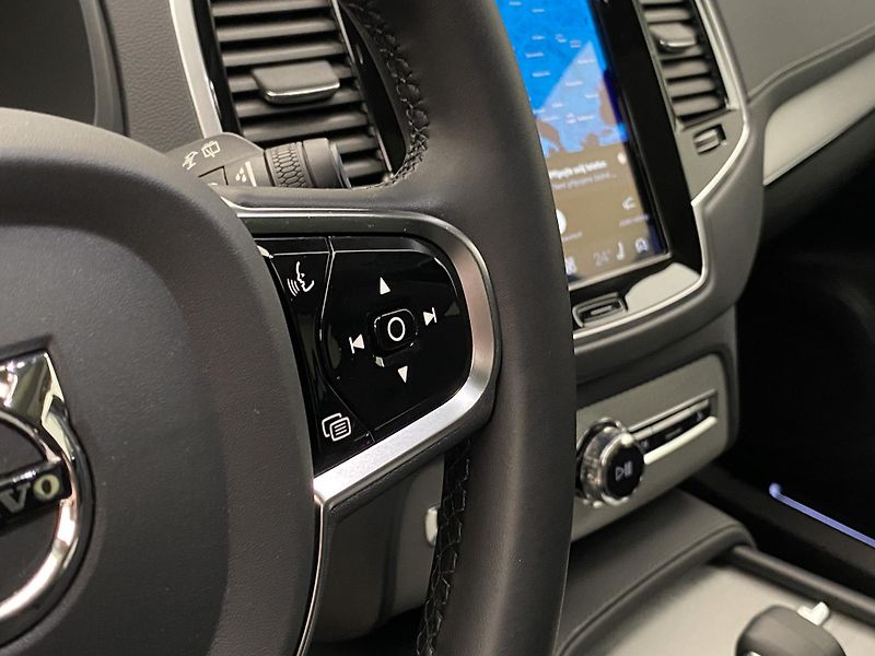 Volvo XC90 B5 AWD BRIGHT PLUS AUT 7m - fotka 21 z 58