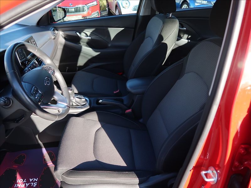 Hyundai i30 1,0 T-GDi,88kW,NovéČR,Serv.kn. - fotka 12 z 28