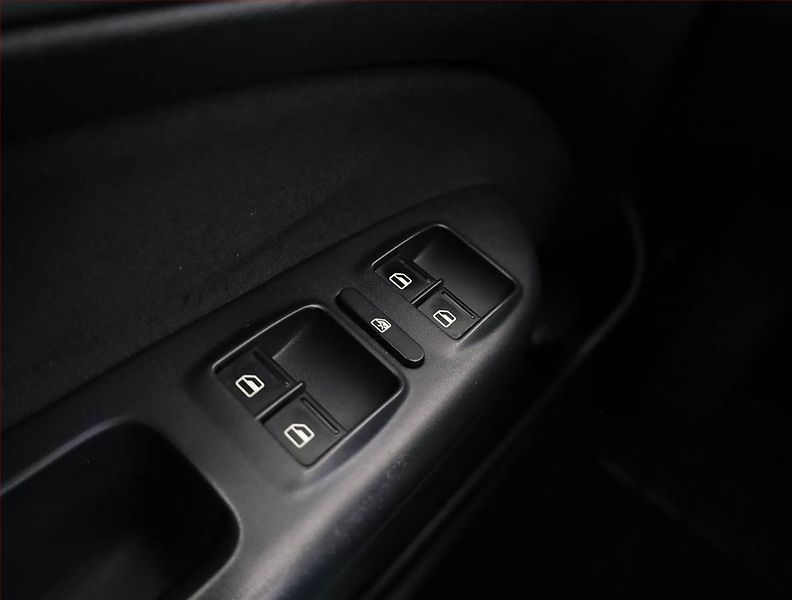 Škoda Octavia (2011) Elegance 1.6 TDI, Automat - fotka 14 z 16