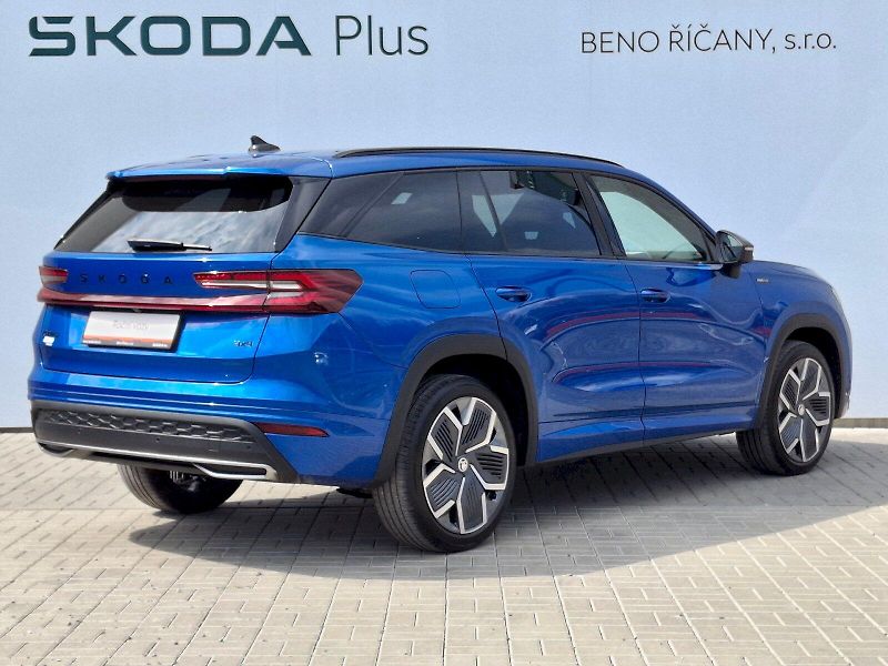 Škoda Kodiaq (2025) SportLine DSG 4x4 2,0TDi 142kW - fotka 2 z 35