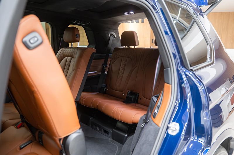 BMW X7 (2024) 40d M-SPORT MASÁŽ NEZÁVISLÉ TZ - fotka 25 z 67