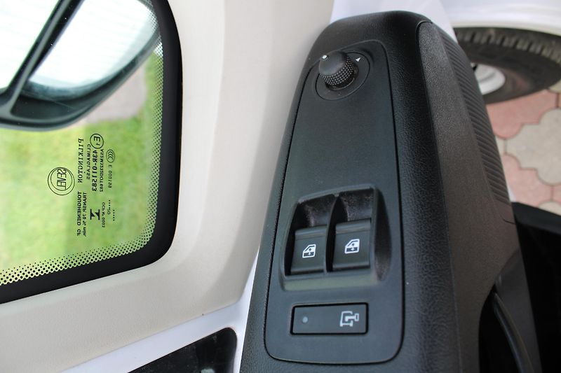 Fiat Ducato 2,3 JTD L4H2 Maxi+klima 118kw - fotka 14 z 17