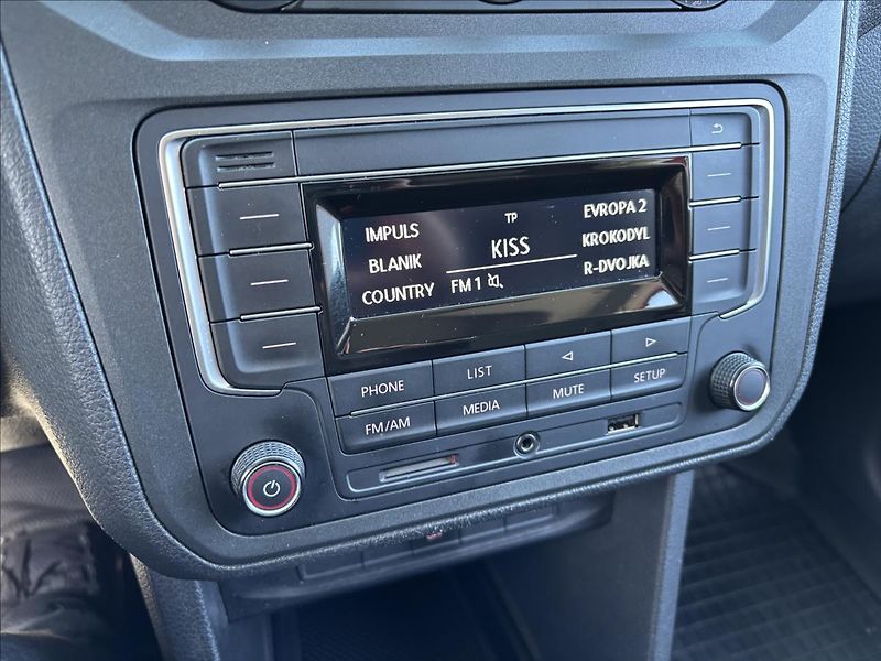 Volkswagen Caddy 1,4 TGI 81kW CNG Maxi Dílna - fotka 28 z 34