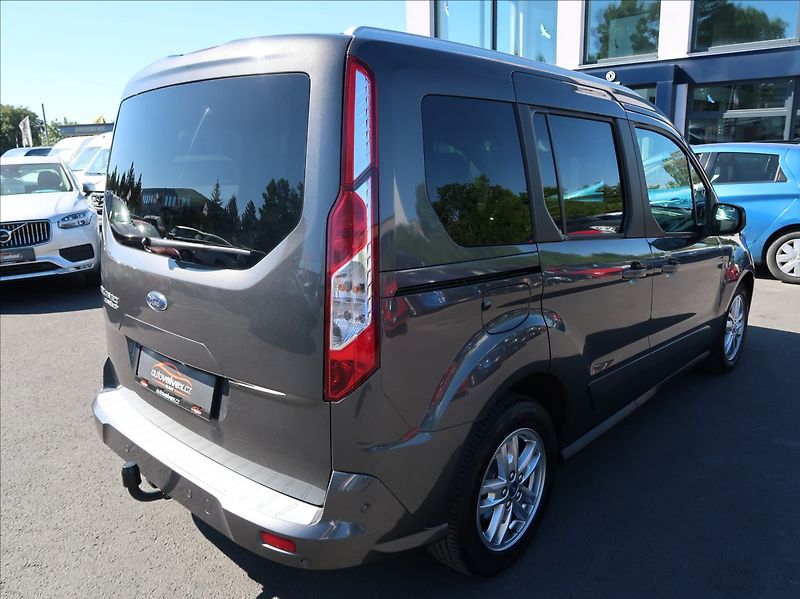 Ford Tourneo Connect 1,5 TDCi,74kW,Serv.kn.,tažné - fotka 3 z 29