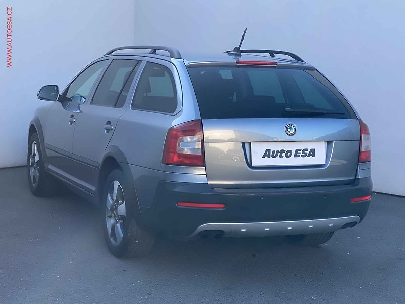 Škoda Octavia (2013) 2.0 TDi 4x4, Scout - fotka 6 z 17