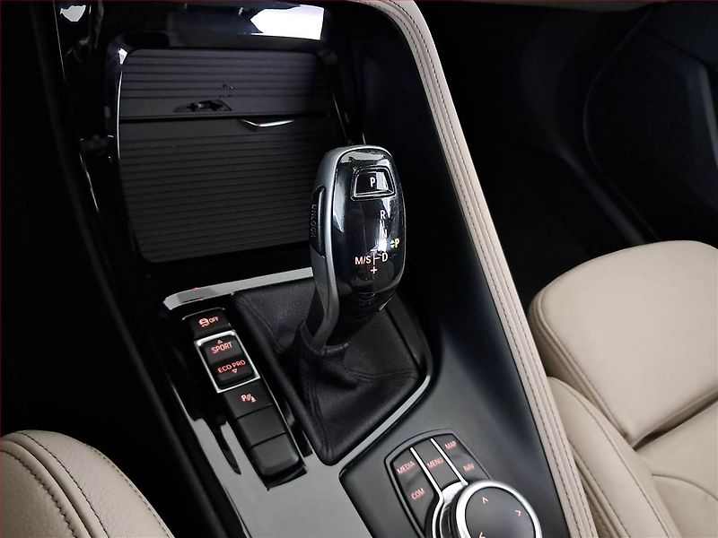 BMW X2 (2019) M Paket sDrive20i, Automat - fotka 13 z 18