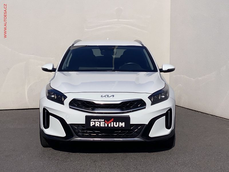 Kia XCeed (2023) 1.5 TGDi, ČR, Exclusive - fotka 2 z 3