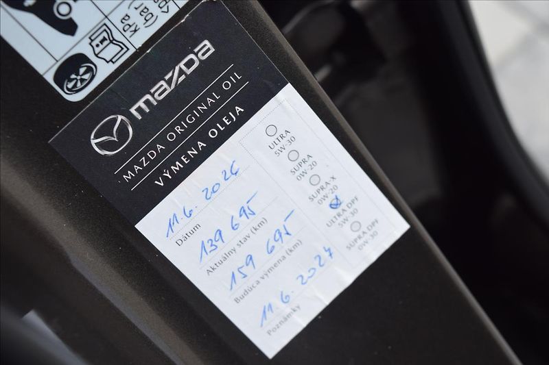 Mazda CX-5 2,2 d 110KW AUTOMAT TAŽNÉ ALU - fotka 33 z 50