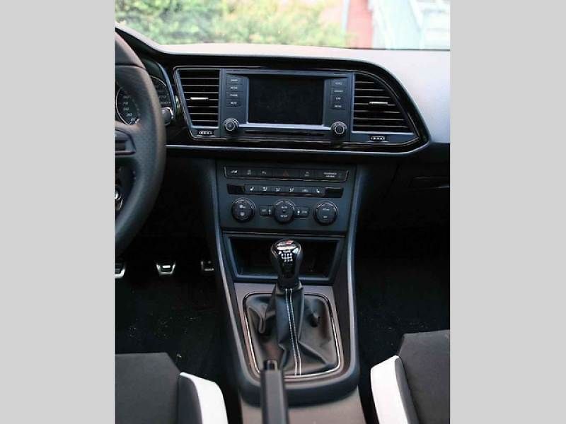 Seat Leon ST Cupra.