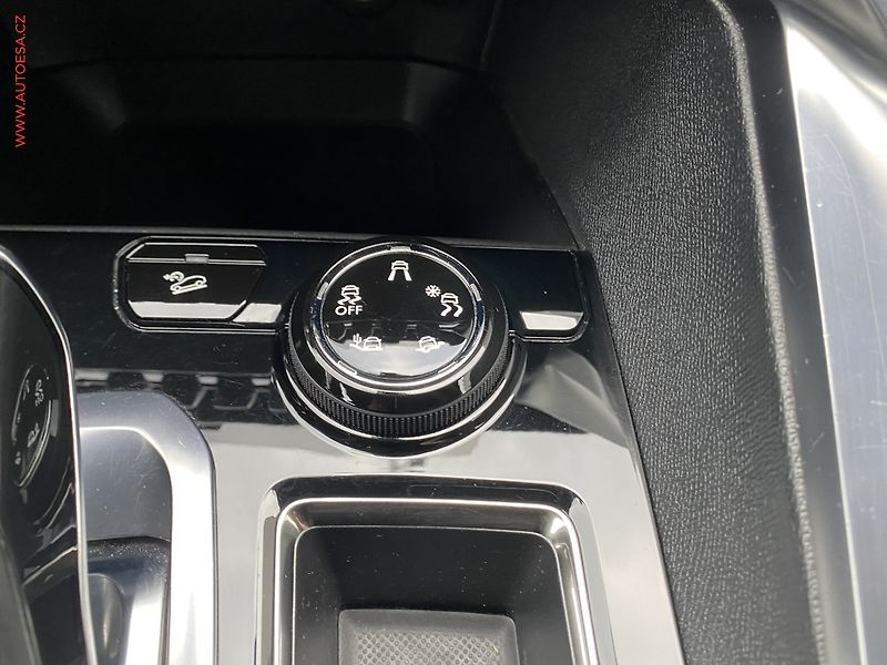 Peugeot 3008 (2017) 2.0 HDi, GT, AT, LED, TZ - fotka 16 z 19