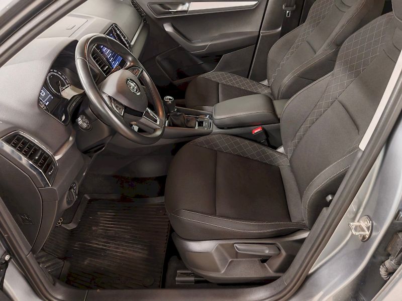 Škoda Karoq (2019) 1.6 TDI 85 kW Ambition - fotka 19 z 27