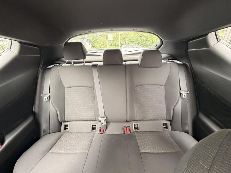 Toyota C-HR 1.2-1MAJITEL-KAMERA-TEMPOMAT - fotka 11 z 19