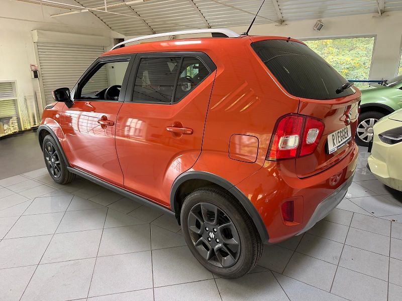 Suzuki Ignis 1,2 Premium 4x4 Hybrid - fotka 5 z 15