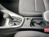 Toyota Yaris 1.5L HEV116 CVT Comfort - náhled 20