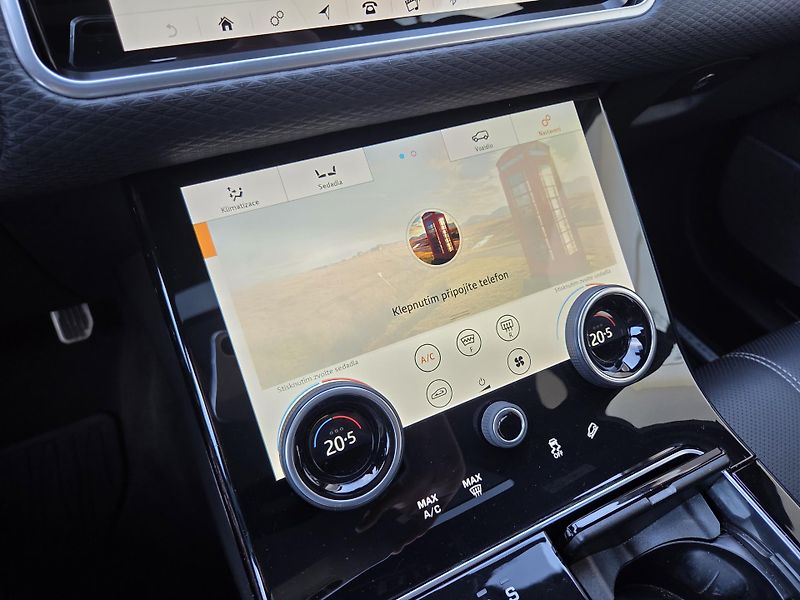 Land Rover Range Rover Velar D300 R-D SE HUD PANO TOPservis - fotka 41 z 47