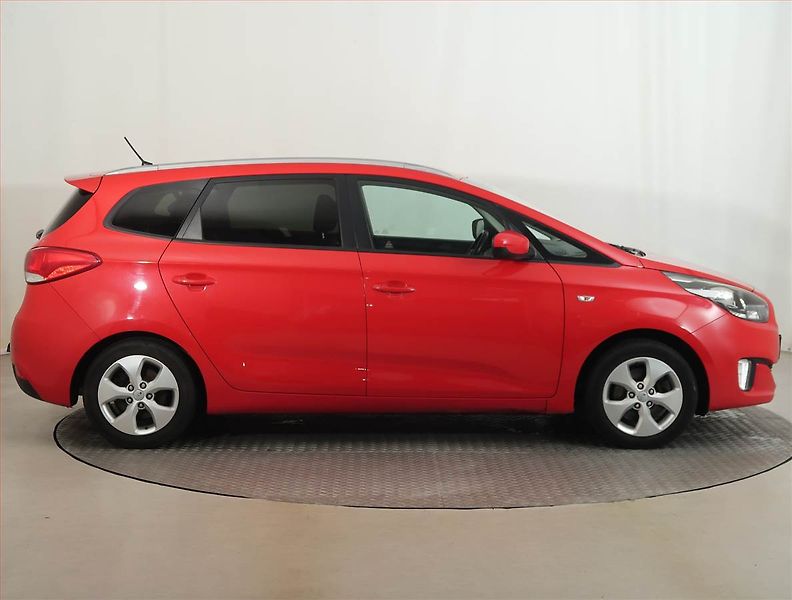 Kia Carens (2014) 1.6 GDI, Serv.kniha, Tempomat - fotka 6 z 13