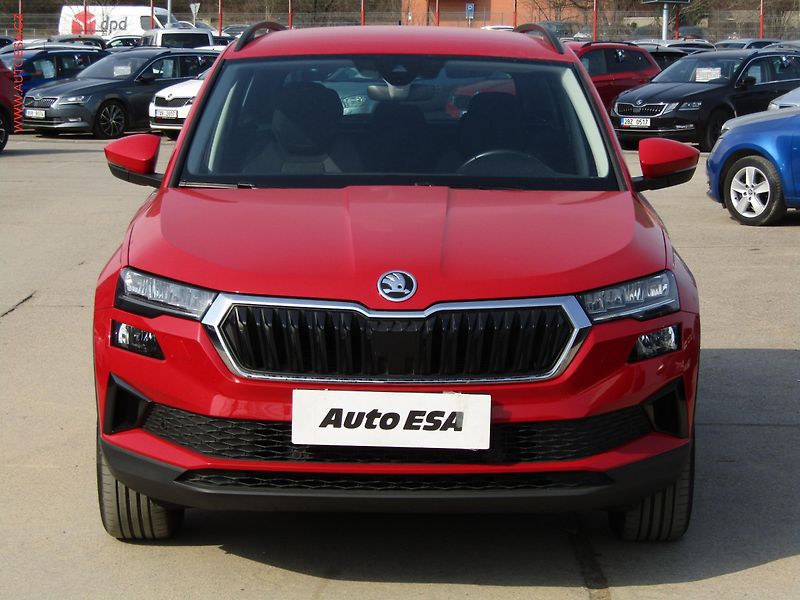 Škoda Karoq (2022) 1.5 TSi, 1.maj,ČR, DSG, navi - fotka 2 z 23