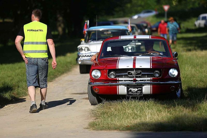 Legendární akce Veteranfest přilákal v letošní ročníku do Slavkova u Brna rekordní počet návštěvníků i vystavovatelů.