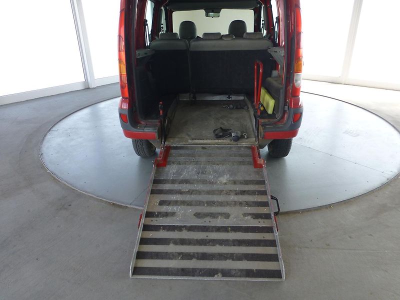 Renault Kangoo (2006) 1,2i*KLIMA**RAMPA NA VOZÍK!!!! - fotka 20 z 22
