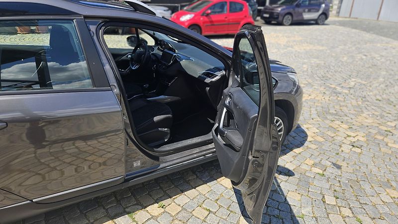 Peugeot 2008 - fotka 15 z 21