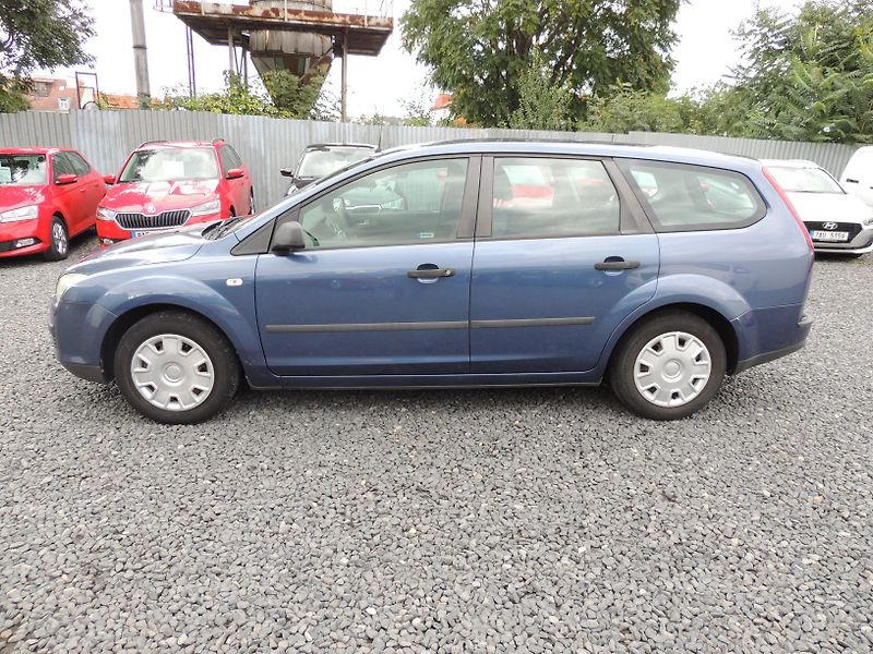 Ford Focus (2006) 1,6TDCi,80kw,Combi,klima - fotka 8 z 30