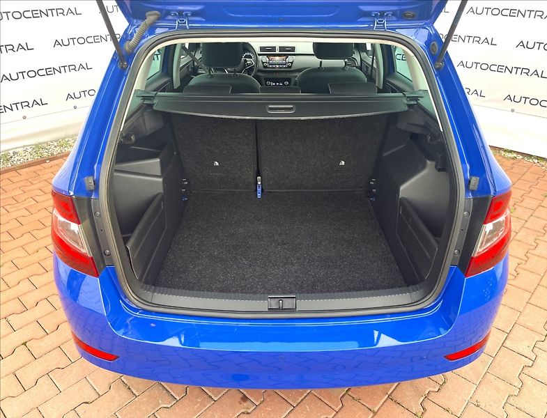 Škoda Fabia 1,0 TSi,1.maj.,ČR,servi.histor - fotka 10 z 23