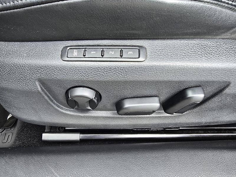Škoda Superb 2.0 TDI DSG WEBASTO PANORAMA  - fotka 11 z 35