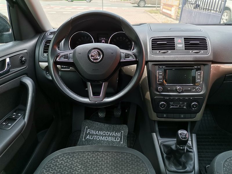 Škoda Yeti (2014) 2.0TDi 81kw Elegance XEN NAVI - fotka 11 z 31