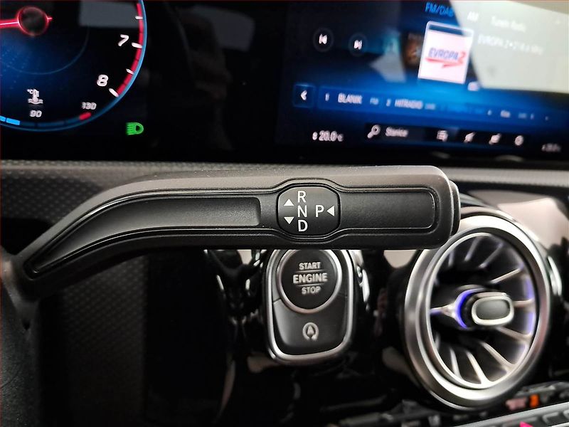 Mercedes-Benz Třídy A (2021) A 200 - fotka 13 z 20