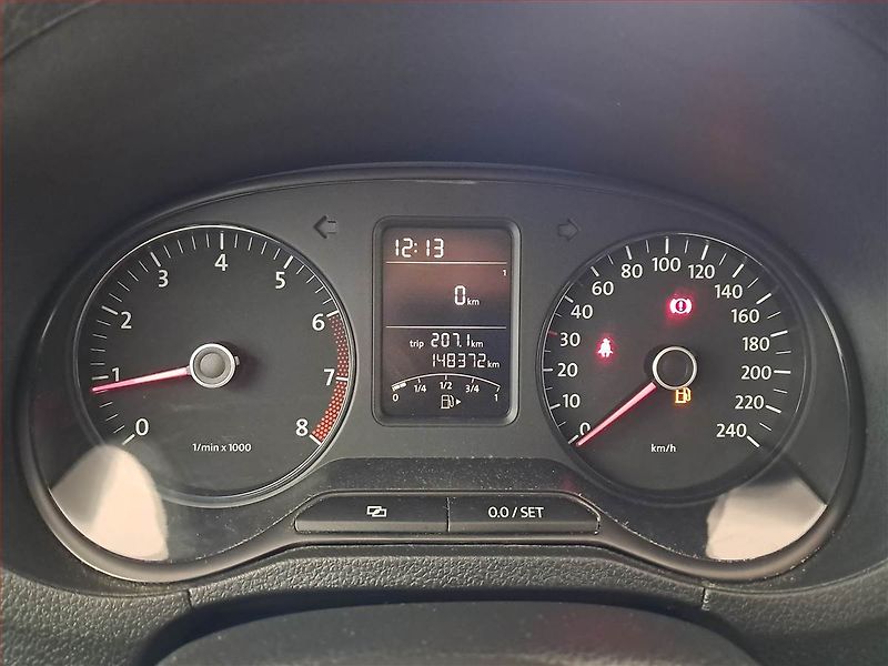 Volkswagen Polo (2010) 1.2 12V - fotka 11 z 14