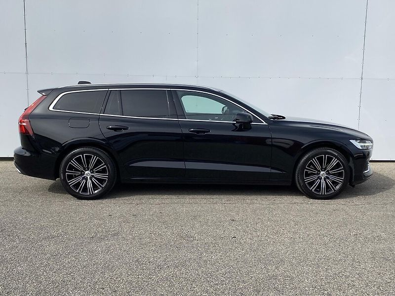 Volvo V60 2.0 T5 AUT Inscription Auto - fotka 3 z 28