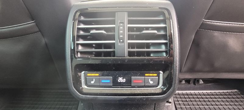 Volkswagen Passat (2017) Variant 2,0TDi 176kW DSG 4×4 - fotka 50 z 60