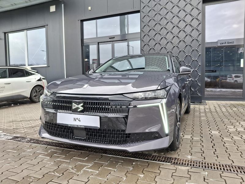 DS Automobiles DS N°4 (2026) N°4 JULES VERNE HYBRID 145 - fotka 1 z 26