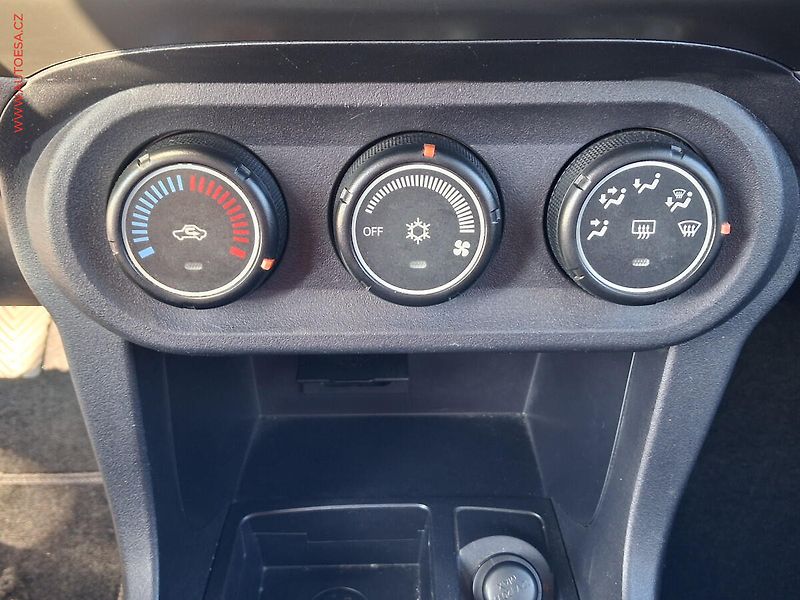 Mitsubishi Lancer (2015) 1.6i, 2.maj,ČR, AC - fotka 13 z 15