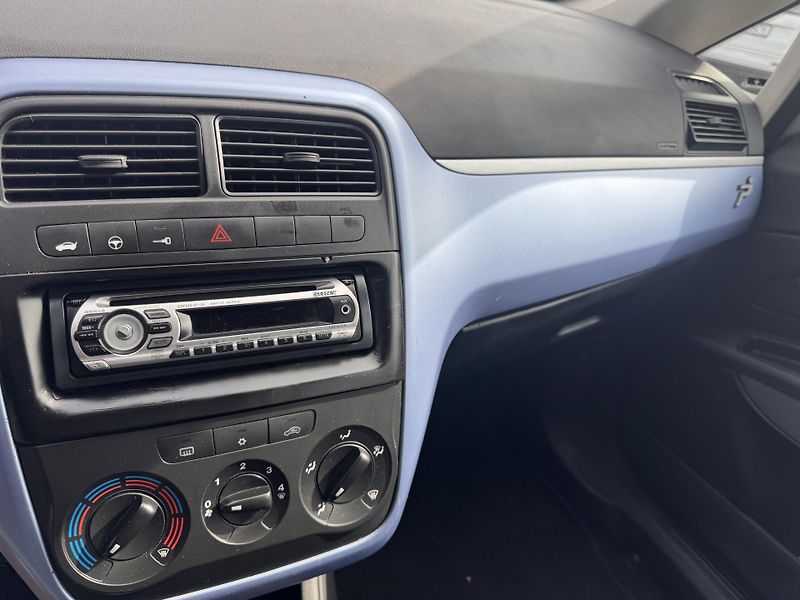 Fiat Grande Punto 1.3 JTD, 55 kW, tažné, TK 9/28 - fotka 10 z 17