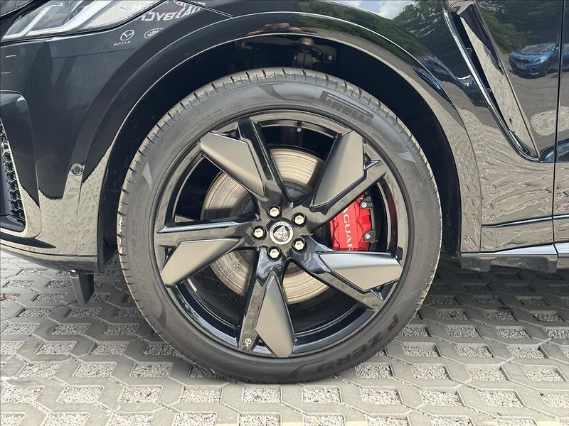 Jaguar F-Pace 5,0 P550 SVR AWD ZÁRUKA - fotka 32 z 36