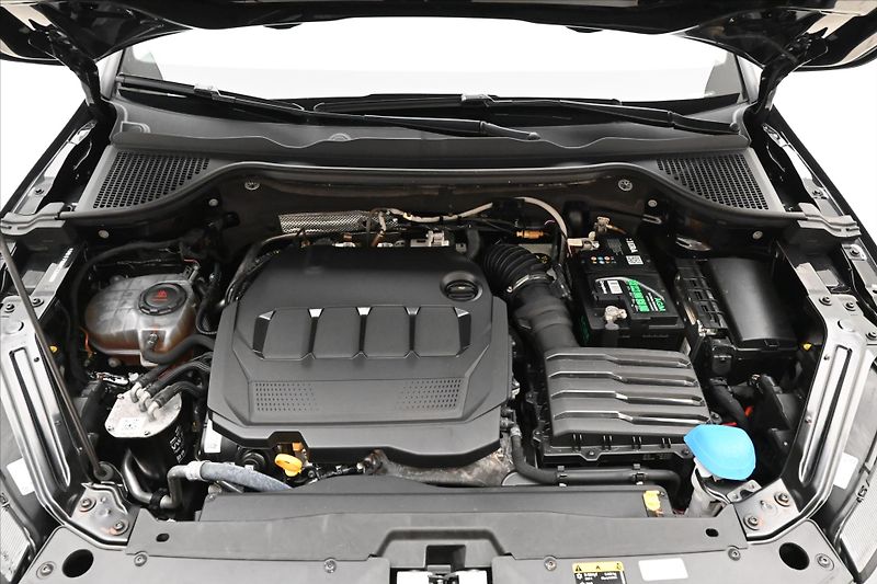 Škoda Karoq 2,0 TDI 85kW DSG TAŽNÉ Záruka - fotka 9 z 32