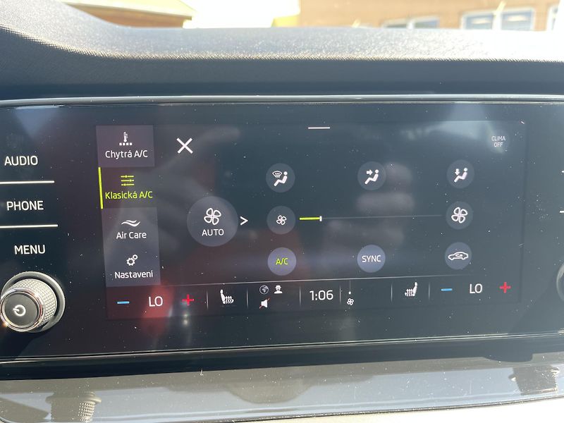 Škoda Octavia 1.5TSi DSG NEHAVAROVÁNO-DPH-ČR - fotka 36 z 46